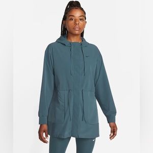 Nike Dri-FIT Bliss Luxe
Women's Anorak Jacket